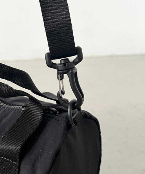 THE NORTH FACE(ザノースフェイス)の「THE NORTH FACE(ザ・ノースフェイス)/軽量 ショルダー ロゴプリント ブリーズ ロール クロス バッグ/BREEZE ROLL CROSS BAG(ショルダーバッグ・レディース・ブラック/オレンジ/ホワイト/ピンク・FREE)」の12枚目の写真