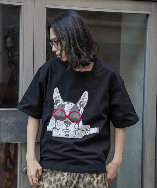 ATELANE(アテレーン)の「ATELANE / リラックスフィット プリント刺繍 クルーネック Tシャツ /アソート(Tシャツ/カットソー・メンズ・ブラック系その他2/グレー系その他/ホワイト系その他/グレー系その他3/グレー系その他2/ホワイト系その他4/杢グレー/ホワイト系その他2/ブラック系その他/ブラック系その他5/ブラック系その他3/ホワイト/ブラック/チャコールグレー/ブラック系その他4/ホワイト系その他3・LARGE/X-LARGE/MEDIUM)」の11枚目の写真