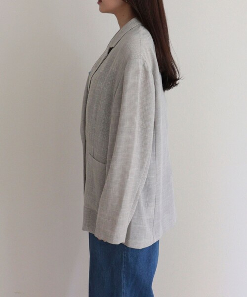 fredy emue(フレディエミュ)の「カラミテーラードジャケット(テーラードジャケット・レディース・ブラック/ライトグレー・38)」の13枚目の写真