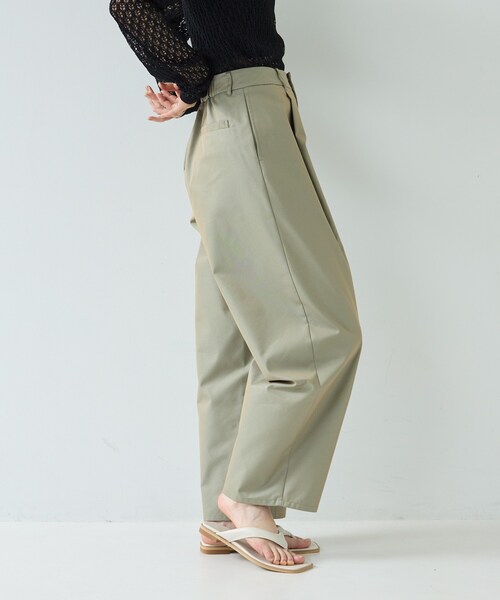 GALLEST（ギャレスト）の「フロントタックチノパン（その他パンツ・レディース・ベージュ/カーキ・40/38/36）」の4枚目の写真