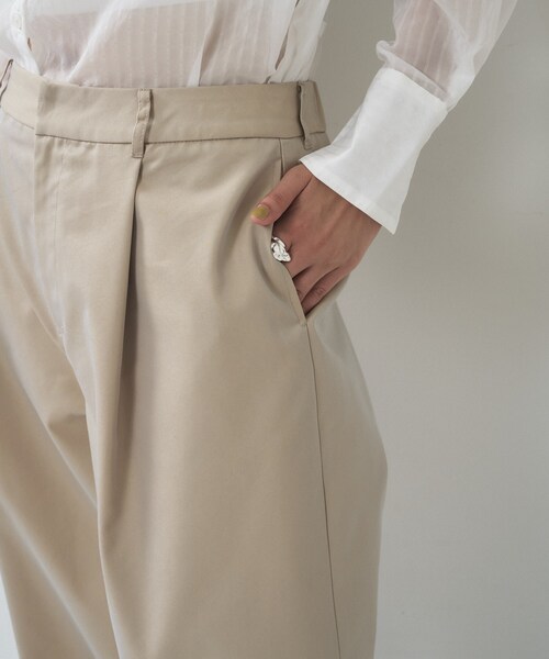 GALLEST（ギャレスト）の「フロントタックチノパン（その他パンツ・レディース・ベージュ/カーキ・40/38/36）」の11枚目の写真