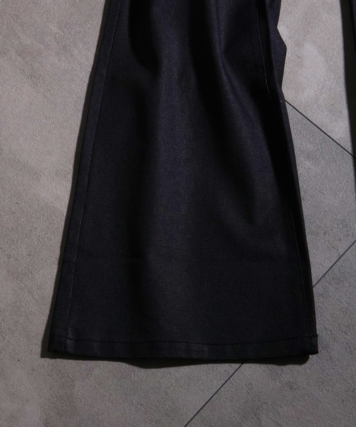 LANDNESS(ランドネス)の「【LANDNESS/ランドネス】Wax coated bootcut jeans/ワックス コーティッド ブーツカット ジーンズ(デニムパンツ・メンズ・ブラック・M/S/L)」の6枚目の写真
