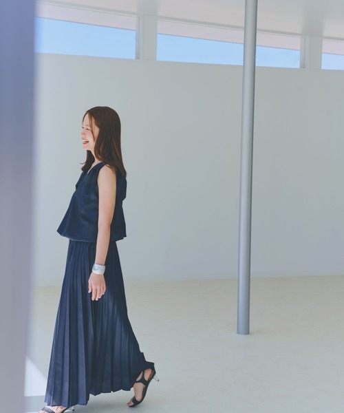GLOBAL WORK(グローバルワーク)の「高山直子さんコラボ/肩リボンノースリーブブラウス/EiiS/289642(シャツ/ブラウス・レディース・ネイビー/スミクロ・SMALL/X-SMALL)」の6枚目の写真