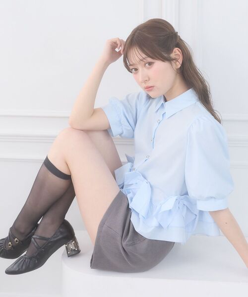 MAJESTIC LEGON（マジェスティックレゴン）の「リボンフリルペプラム半袖ブラウス（シャツ/ブラウス・レディース・ブルー/オフホワイト/ピンク・MEDIUM）」の16枚目の写真