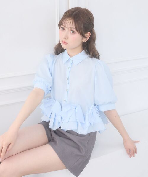 MAJESTIC LEGON（マジェスティックレゴン）の「リボンフリルペプラム半袖ブラウス（シャツ/ブラウス・レディース・ブルー/オフホワイト/ピンク・MEDIUM）」の14枚目の写真