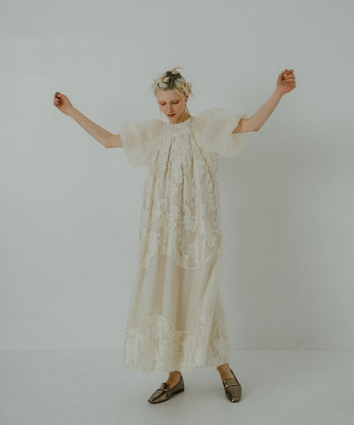 et.UNiVER(エトユニベール)の「Bloom jacquard dress(ドレス・レディース・ピンク/アイボリー/ブラック・MEDIUM/M-Short/M-Long)」の8枚目の写真