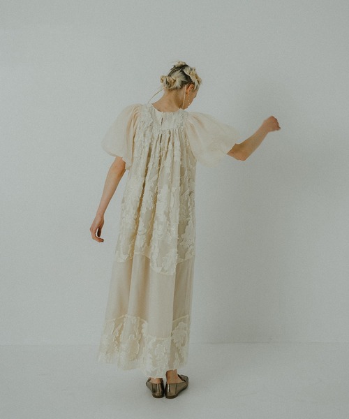 et.UNiVER(エトユニベール)の「Bloom jacquard dress(ドレス・レディース・ピンク/アイボリー/ブラック・MEDIUM/M-Short/M-Long)」の10枚目の写真