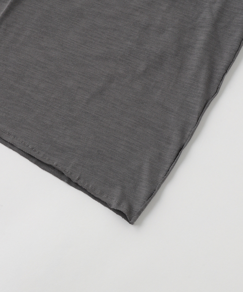OSKR(オーエスケーアール)の「OSKR / オーエスケーアール Slab Cut Off Tee Shirt(Tシャツ/カットソー・メンズ・ブラック/グレー・LARGE/MEDIUM)」の5枚目の写真