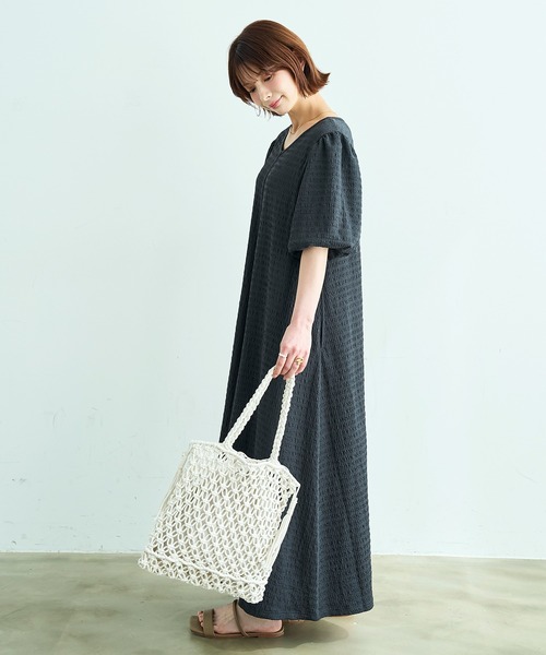 mil(ミル)の「クロシェ編み メッシュ トートバッグ / ハンドクラフト ロープ編み【587261】(トートバッグ・レディース・ベージュ/ホワイト・ONE SIZE)」の5枚目の写真