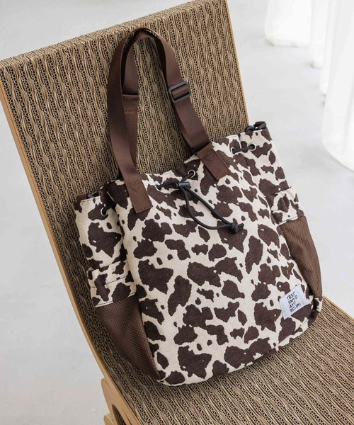 studio CLIP（スタディオクリップ）の「【2WAY/500mlボトル収納可】ロングハンドルトート&ショルダーバッグ（ショルダーバッグ・レディース・ブラウン/ブラック/オレンジ/グレー・FREE）」の3枚目の写真