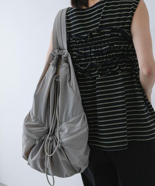 SENSE OF PLACE by URBAN RESEARCH（センスオブプレイスバイアーバンリサーチ）の「『撥水』SKINProof 2WAYリュック（バックパック/リュック・レディース・ブラック/ベージュ/グレー・ONE）」の3枚目の写真