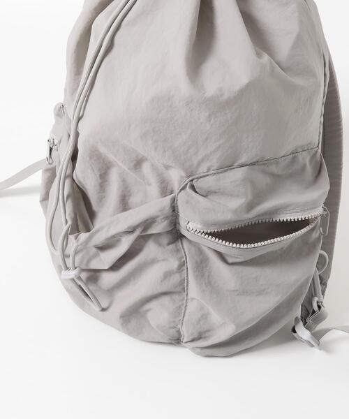 SENSE OF PLACE by URBAN RESEARCH（センスオブプレイスバイアーバンリサーチ）の「『撥水』SKINProof 2WAYリュック（バックパック/リュック・レディース・ブラック/ベージュ/グレー・ONE）」の5枚目の写真