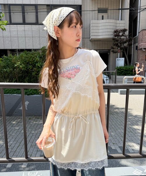 w closet(ダブルクローゼット)の「【3色展開】Vレースキャミワンピース(ワンピース・レディース・イエロー/アイボリー/ブラック・FREE)」の10枚目の写真