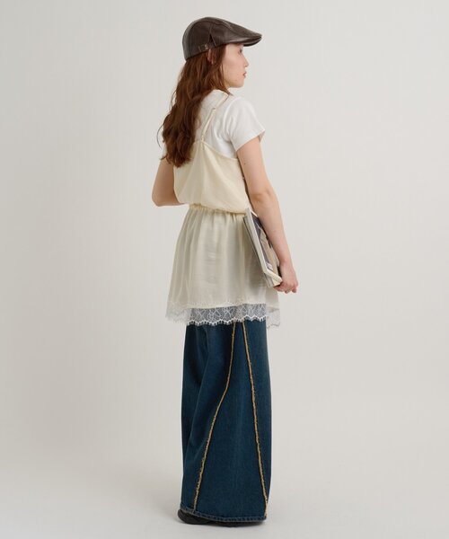 w closet(ダブルクローゼット)の「【3色展開】Vレースキャミワンピース(ワンピース・レディース・イエロー/アイボリー/ブラック・FREE)」の14枚目の写真