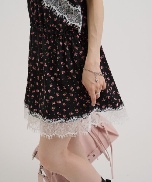 w closet(ダブルクローゼット)の「【3色展開】Vレースキャミワンピース(ワンピース・レディース・イエロー/アイボリー/ブラック・FREE)」の21枚目の写真