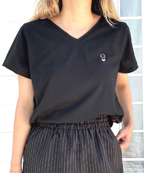 Q(キュー)の「Airlyポイント刺繍デイリーT(Tシャツ/カットソー・レディース・ブラック/アイボリー/ラベンダー・MEDIUM)」の2枚目の写真