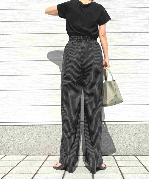 Q(キュー)の「Airlyポイント刺繍デイリーT(Tシャツ/カットソー・レディース・ブラック/アイボリー/ラベンダー・MEDIUM)」の10枚目の写真