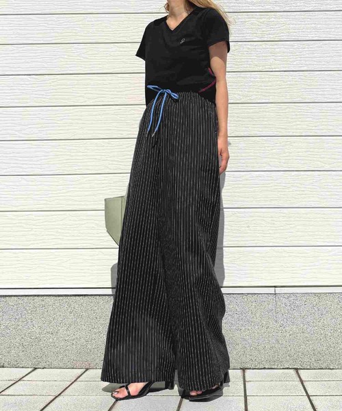 Q(キュー)の「Airlyポイント刺繍デイリーT(Tシャツ/カットソー・レディース・ブラック/アイボリー/ラベンダー・MEDIUM)」の11枚目の写真
