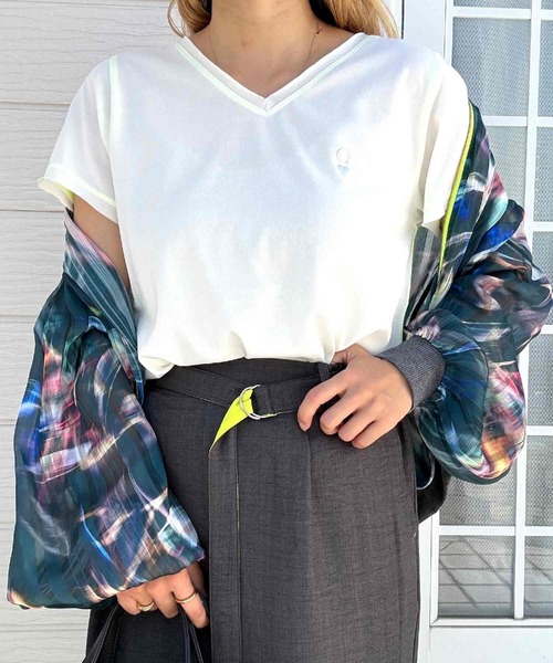 Q(キュー)の「Airlyポイント刺繍デイリーT(Tシャツ/カットソー・レディース・ブラック/アイボリー/ラベンダー・MEDIUM)」の19枚目の写真
