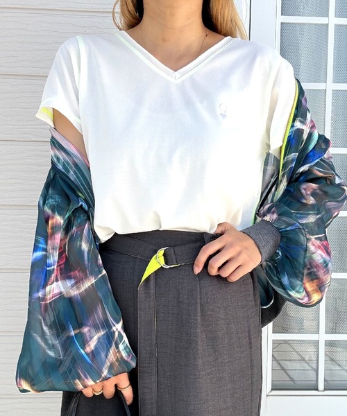 Q(キュー)の「Airlyポイント刺繍デイリーT(Tシャツ/カットソー・レディース・ブラック/アイボリー/ラベンダー・MEDIUM)」の8枚目の写真
