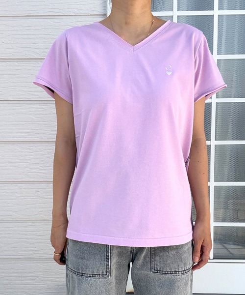 Q(キュー)の「Airlyポイント刺繍デイリーT(Tシャツ/カットソー・レディース・ブラック/アイボリー/ラベンダー・MEDIUM)」の15枚目の写真