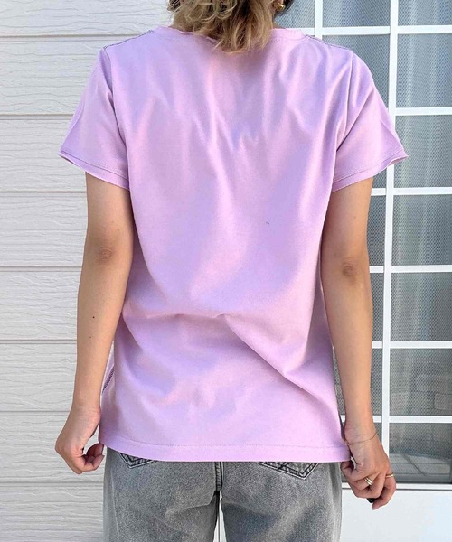 Q(キュー)の「Airlyポイント刺繍デイリーT(Tシャツ/カットソー・レディース・ブラック/アイボリー/ラベンダー・MEDIUM)」の17枚目の写真