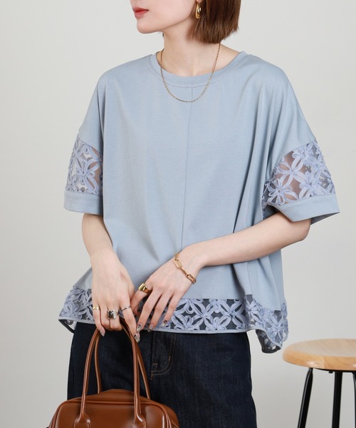 EGLANTINE(エグランティーヌ)の「EGLANTINE フラワーレース切り替えカットソー(Tシャツ/カットソー・レディース・ブラック/グレイッシュブルー/オフホワイト・38)」の21枚目の写真