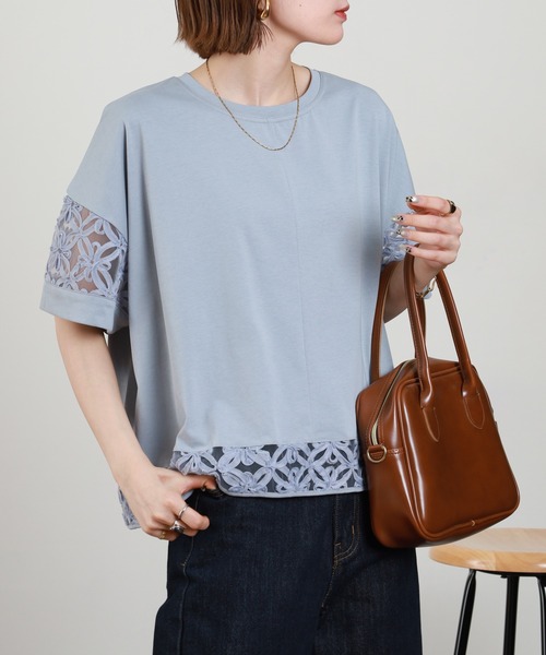 EGLANTINE(エグランティーヌ)の「EGLANTINE フラワーレース切り替えカットソー(Tシャツ/カットソー・レディース・ブラック/グレイッシュブルー/オフホワイト・38)」の22枚目の写真