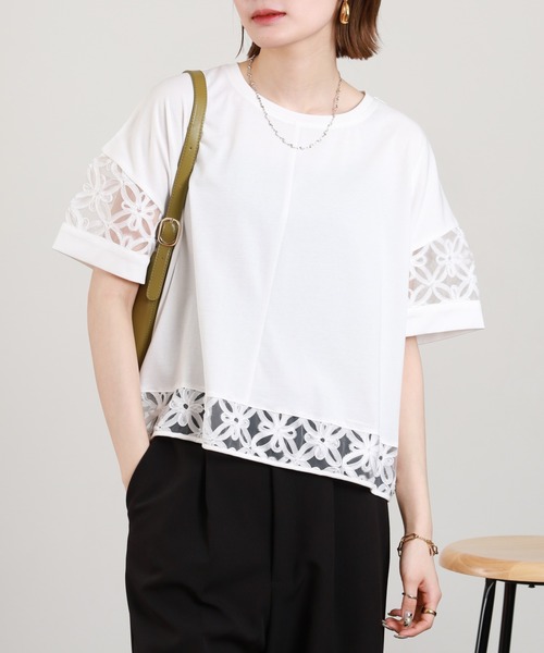EGLANTINE(エグランティーヌ)の「EGLANTINE フラワーレース切り替えカットソー(Tシャツ/カットソー・レディース・ブラック/グレイッシュブルー/オフホワイト・38)」の6枚目の写真