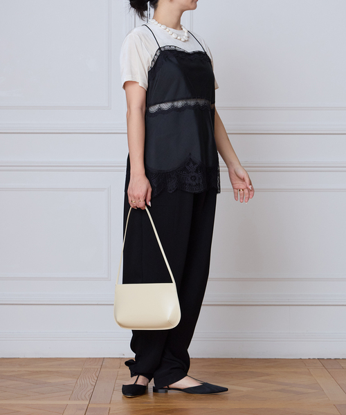IENA LA BOUCLE(イエナラブークル)の「IENA LA BOUCLE サテンレースコンビキャミソール(キャミソール・レディース・ブラック/ベージュ系その他・FREE)」の12枚目の写真