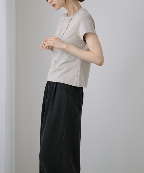 DAYRA(デイラ)の「無地 半袖 コンパクト Tシャツ トップス(Tシャツ/カットソー・レディース・ホワイト/チャコールグレー/ライトグレー/ブラック/ブラウン/イエロー・FREE)」の8枚目の写真