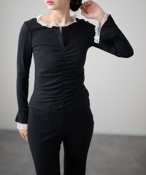 DAYRA（デイラ）の「レーストリム シャーリング キーネック 長袖 リブトップス（Tシャツ/カットソー・レディース・ブラック/チャコールグレー/グリーン・FREE/S）」の4枚目の写真