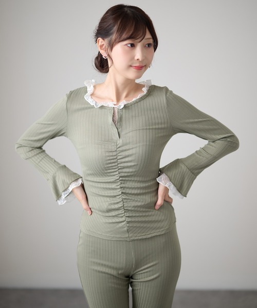 DAYRA（デイラ）の「レーストリム シャーリング キーネック 長袖 リブトップス（Tシャツ/カットソー・レディース・ブラック/チャコールグレー/グリーン・FREE/S）」の17枚目の写真