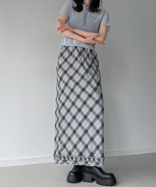 junoah（ジュノア）の「シアーチェックヘムフリルスカート（スカート・レディース・ブラック/ブラウン/ブルーグレー・MEDIUM/SMALL/LARGE）」の10枚目の写真