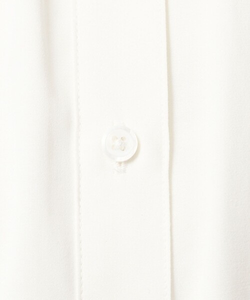 green label relaxing(グリーンレーベルリラクシング)の「【WEB限定】<at ease>ノーカラー ギャザー ブラウス UVカット 通気性(シャツ/ブラウス・レディース・ダークグレー/ホワイト/コバルトブルー・FREE)」の8枚目の写真