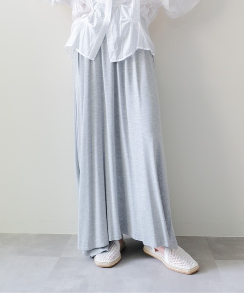 DOLLUPOOPS（ドールアップウップス）の「Drape Flare Long Skirt(ドレープフレアロングスカート)（スカート・レディース・ブラック/チャコール/グレー・FREE）」の4枚目の写真