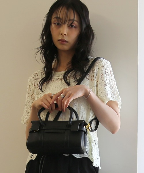 No one knows(ノーワンノーズ)の「ZOZO限定 フラップデザイン2wayバッグ(ハンドバッグ・レディース・ブラウン/ブラック・FREE)」の2枚目の写真