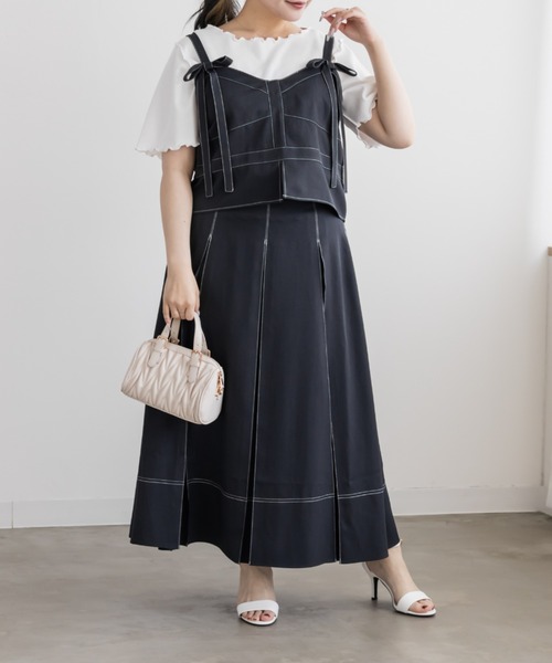 CLETTE(クレット)の「CLETTEオリジナル配色ステッチリボンビスチェ&ボックスタックスカートセット(ワンピース・レディース・チャコールグレー/ピンクベージュ/キャメル・3L/LL/4L)」の4枚目の写真