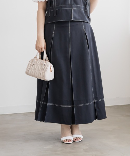 CLETTE(クレット)の「CLETTEオリジナル配色ステッチリボンビスチェ&ボックスタックスカートセット(ワンピース・レディース・チャコールグレー/ピンクベージュ/キャメル・3L/LL/4L)」の8枚目の写真