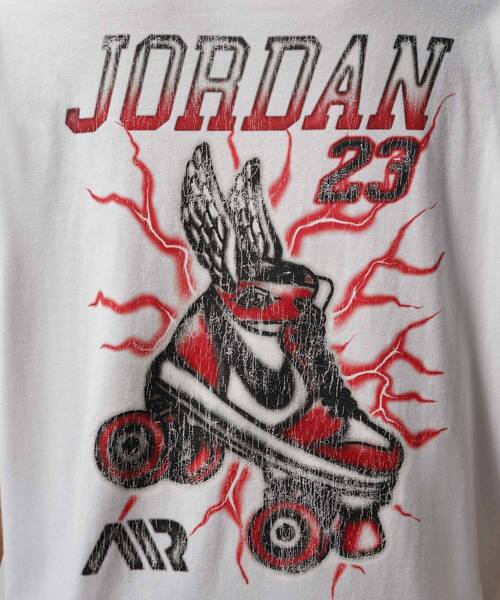 JORDAN BRAND(ジョーダンブランド)の「ジョーダン フライト ウィメンズ グラフィック T シャツ / Jordan Flight Women's Graphic T-Shirt IM7133-100 White(Tシャツ/カットソー・レディース・ホワイト・XL/L/XS/S/M)」の3枚目の写真