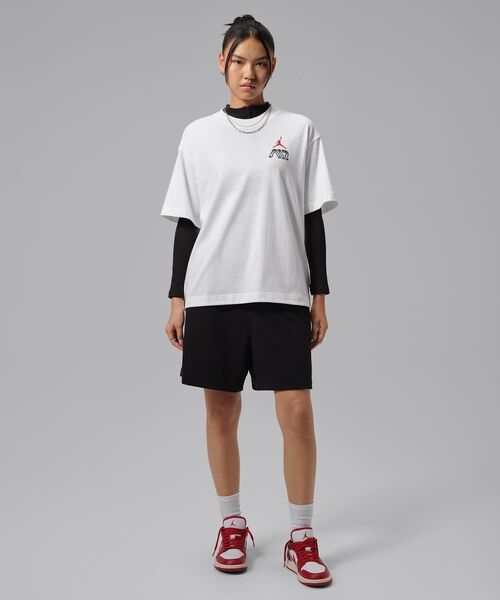 JORDAN BRAND(ジョーダンブランド)の「ジョーダン フライト ウィメンズ グラフィック T シャツ / Jordan Flight Women's Graphic T-Shirt IM7133-100 White(Tシャツ/カットソー・レディース・ホワイト・XL/L/XS/S/M)」の2枚目の写真