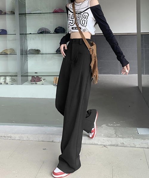 Miniministore(ミニミニストア)の「ワイドスラックスハイウエストタックパンツ(スラックス・レディース・ベージュ/ダークグレー/ブラウン/ブラック・M/L)」の10枚目の写真