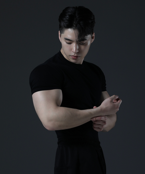 CARMID（カミド）の「ノーブルシャドウロゴ半袖[ブラック]（Tシャツ/カットソー・メンズ・その他・1/2/3）」の6枚目の写真