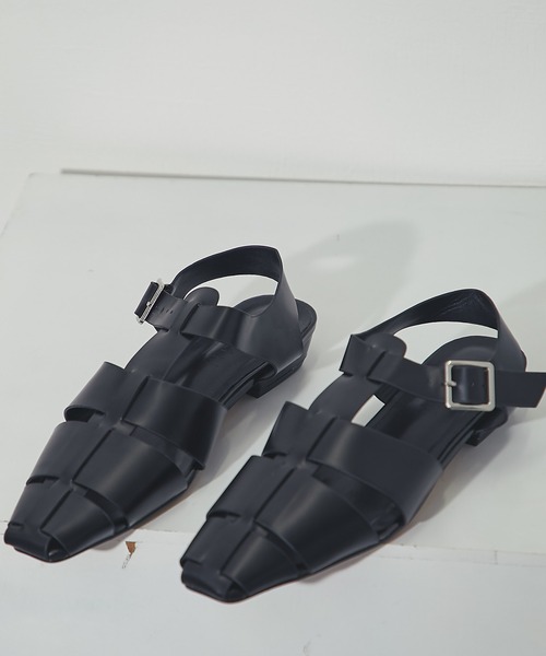 SMILE ORCHID（スマイルオーキッド）の「ワイドストラップ グルカフラットサンダル（サンダル・レディース・ブラック・39/38/37）」の10枚目の写真