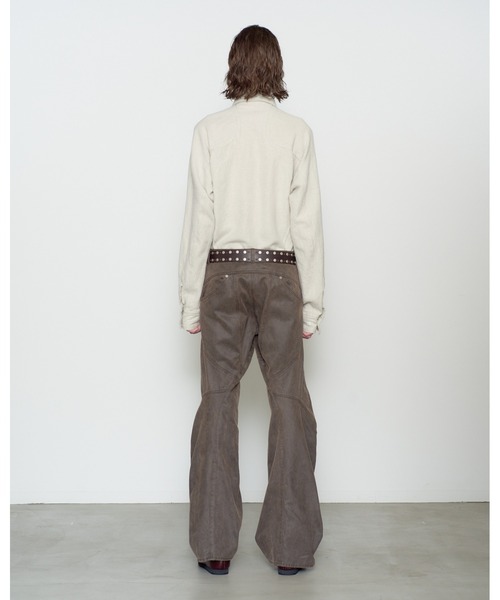 NVRFRGT(ネヴァーフォーゲット)の「PANELLED MOTO PANTS(デニムパンツ・メンズ・ブラウン/グレー・3/2)」の4枚目の写真