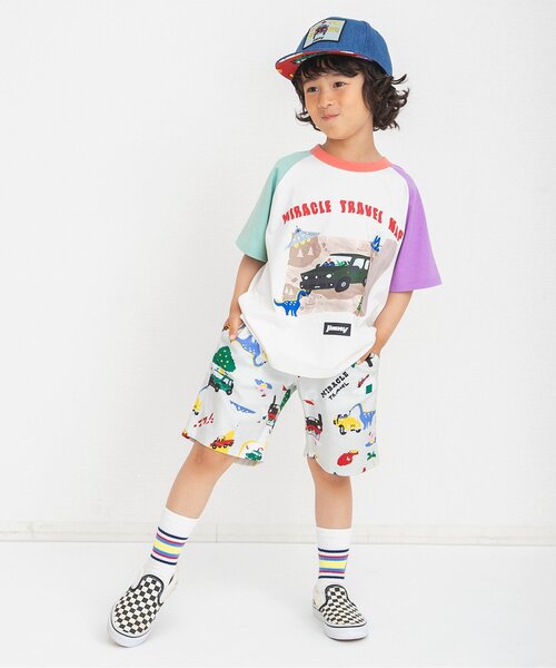 BREEZE(ブリーズ)の「【リンク】Jimny バリエーションTシャツ(Tシャツ/カットソー・キッズ・カーキ/チャコール/レインボー/ブラック・130/90/110/100/120/80/140)」の8枚目の写真