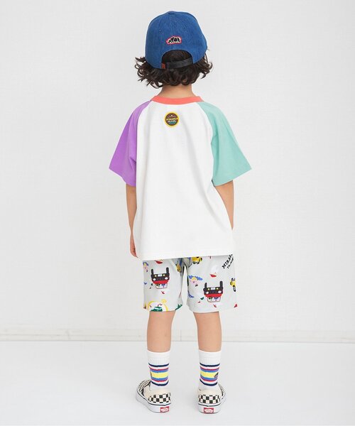 BREEZE(ブリーズ)の「【リンク】Jimny バリエーションTシャツ(Tシャツ/カットソー・キッズ・カーキ/チャコール/レインボー/ブラック・130/90/110/100/120/80/140)」の9枚目の写真
