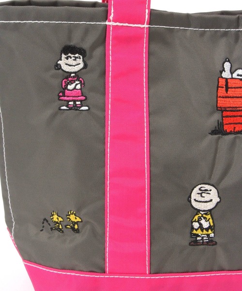 PEANUTS(ピーナッツ)の「【PEANUTS】刺繍トートMサイズ(WEB限定)(トートバッグ・レディース・ベージュ/ネイビー/グレー・0)」の15枚目の写真