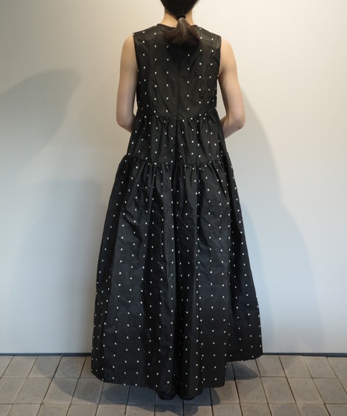 CLANE(クラネ)の「CLANE DOT TIERED VOLUME ONEPIECE(ワンピース・レディース・その他・2/1)」の4枚目の写真