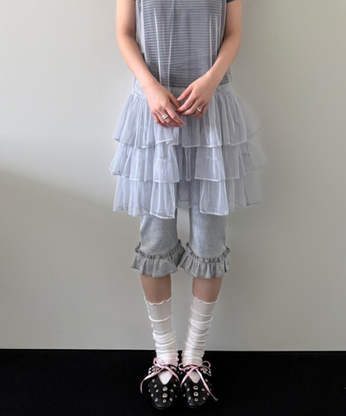 Girly Doll（ガーリードール）の「フリル付きリブスウェットミドル丈パンツ レギンスパンツ（その他パンツ・レディース・グレー/ブラック・FREE）」の2枚目の写真